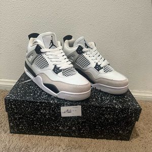 Military Black Jordan 4 Reps